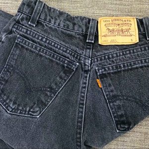 Vintage 100% cotton Orange Tag Black Levi’s. Made in USA